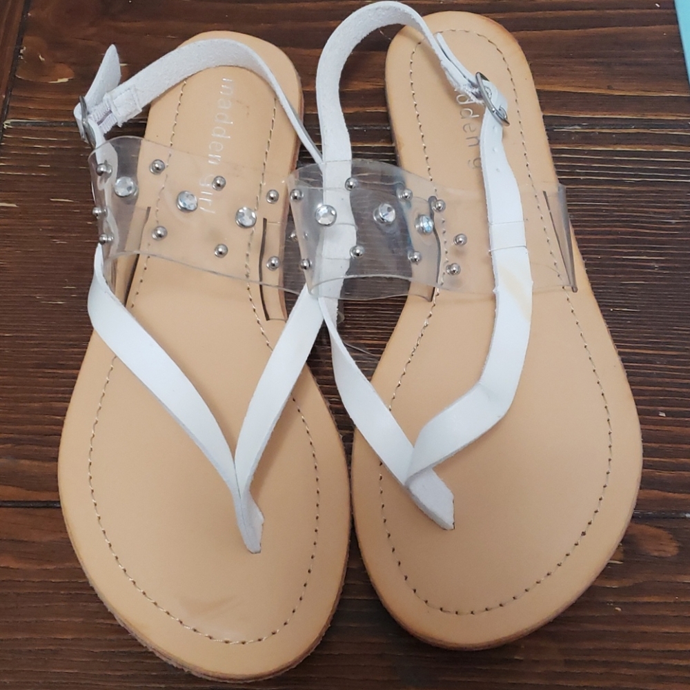 Sandles